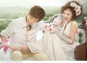 芙洛丽的主打歌,主打歌引领潮流，唱响青春旋律